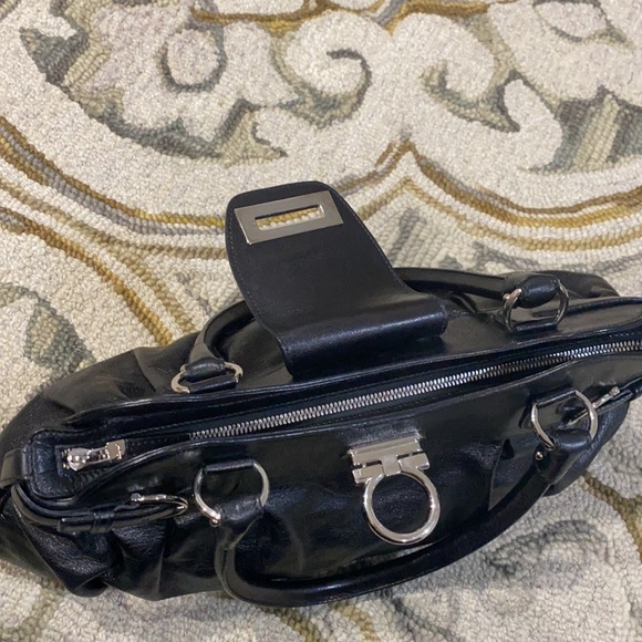 💕 Salvatore Ferragamo Italian black leather large satchel BW-21 5370 gorgeous💕 - Picture 10 of 14